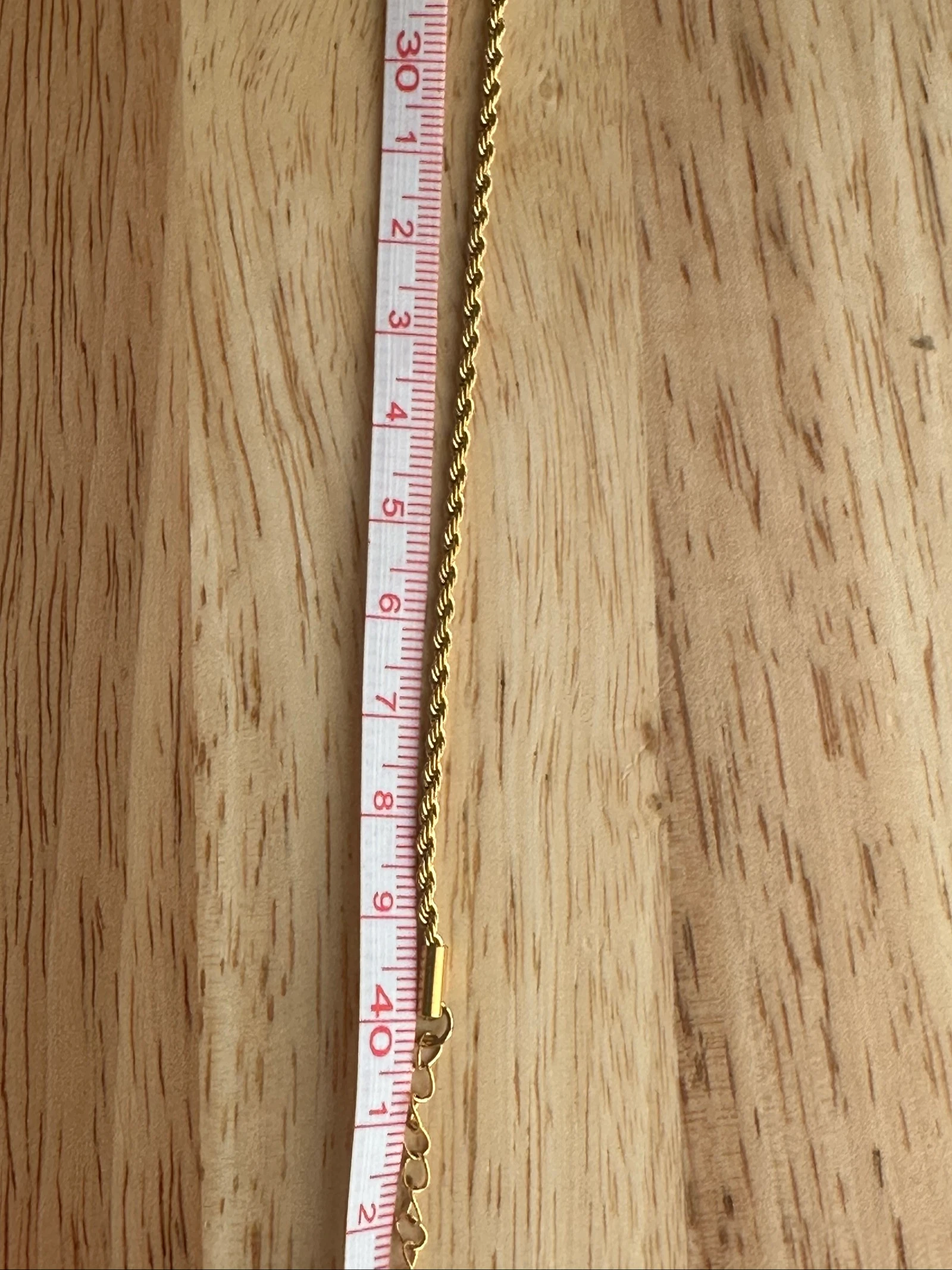 Gold twisted chain necklace made of 304 stainless steel – Brand new – photo 4